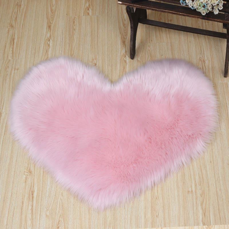 Heart-shaped Decorative Item Covered In Pink Faux Fur #597